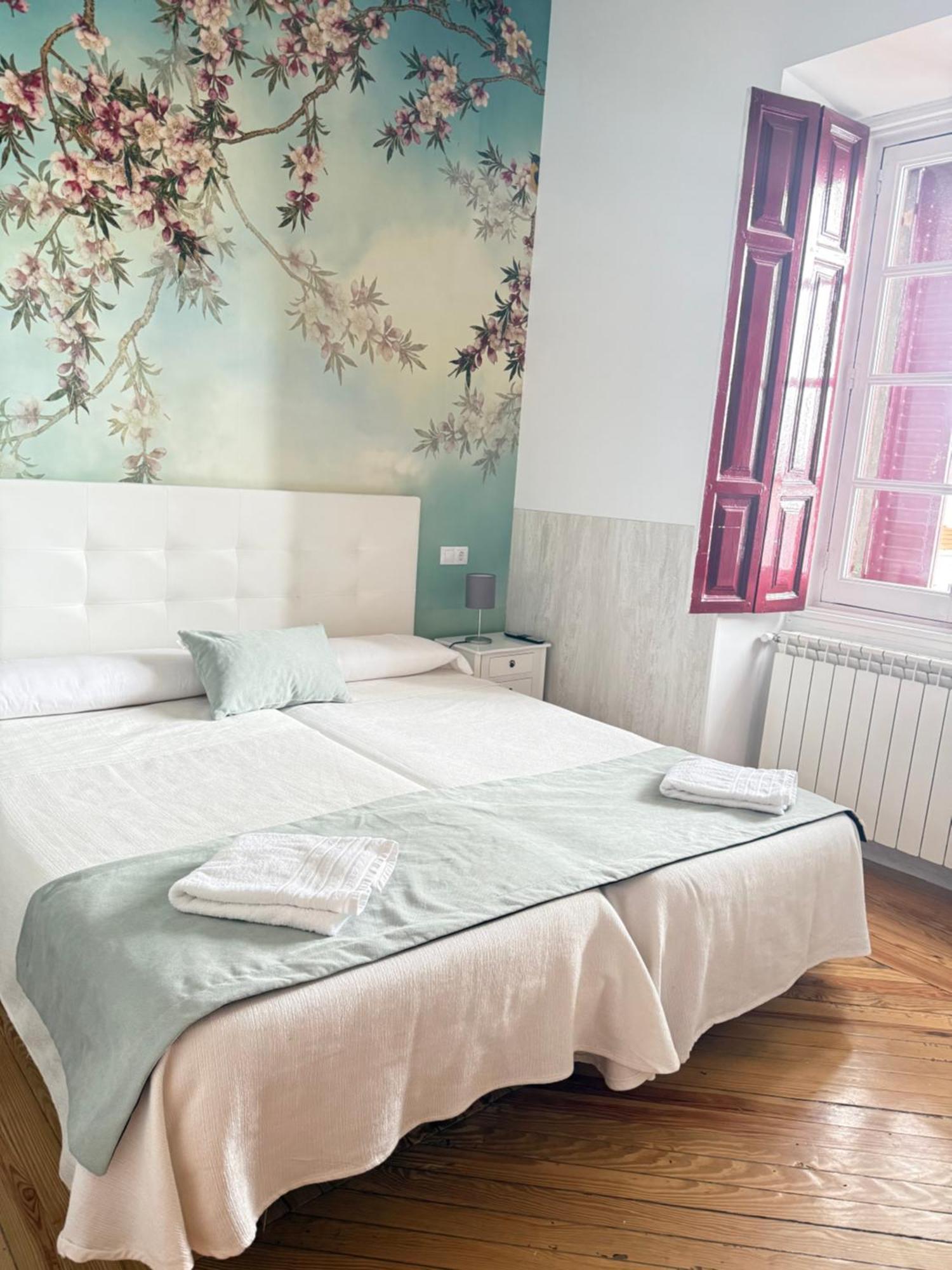 Casa Jardin El Colmenar Hotel Las Navas Del Marques Ngoại thất bức ảnh